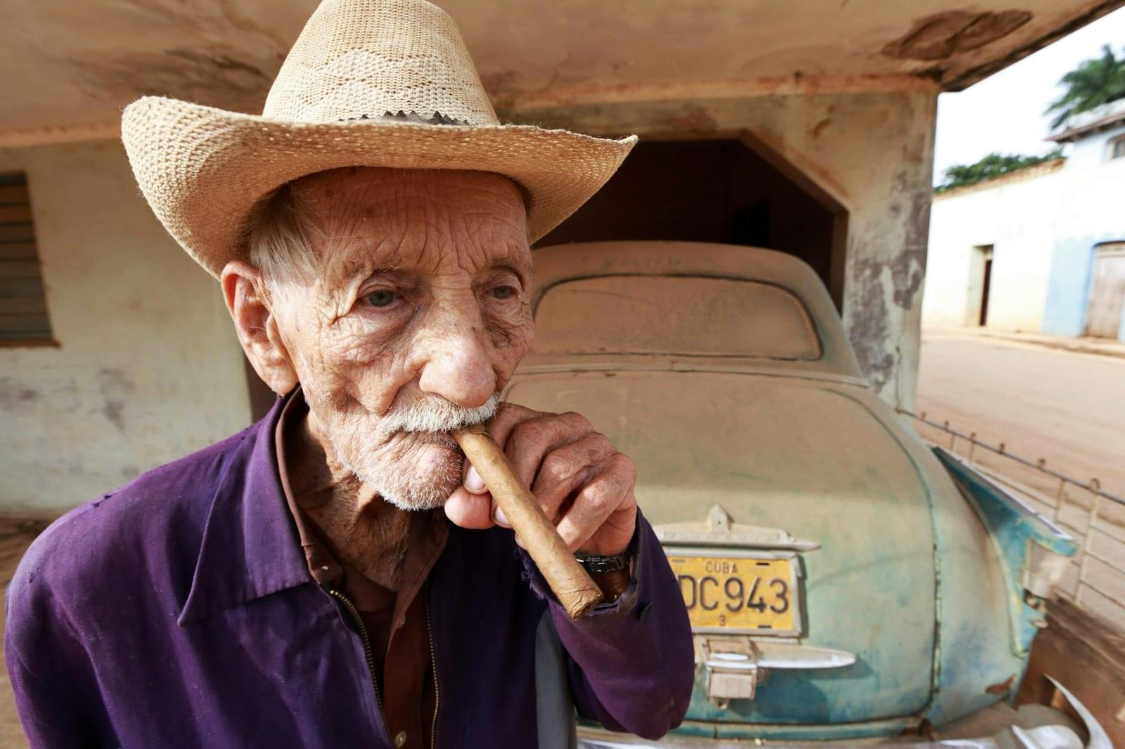 Smoke a Cuban cigar at the source, Cuba