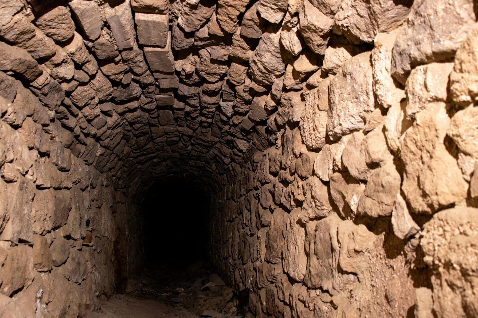 Crawl the Tipova caves, Moldova