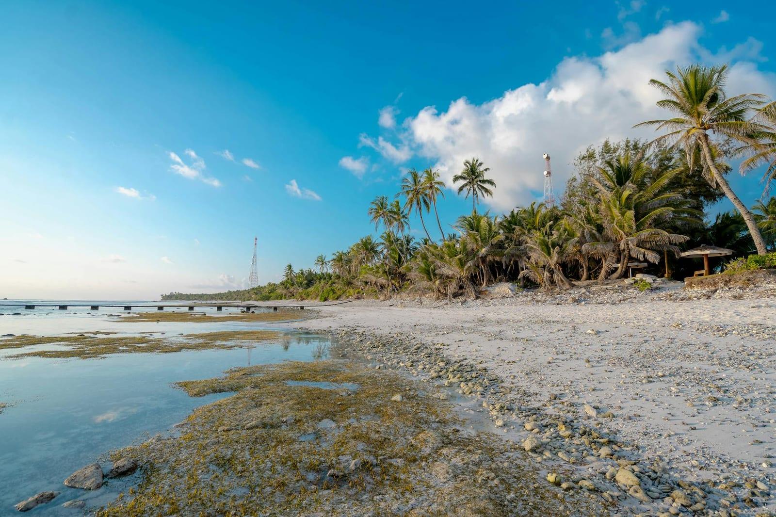 Set foot on Funafuti atoll, Tuvalu
