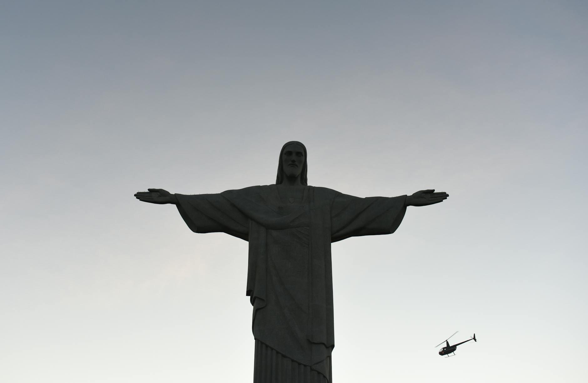 Christo Redentor hero