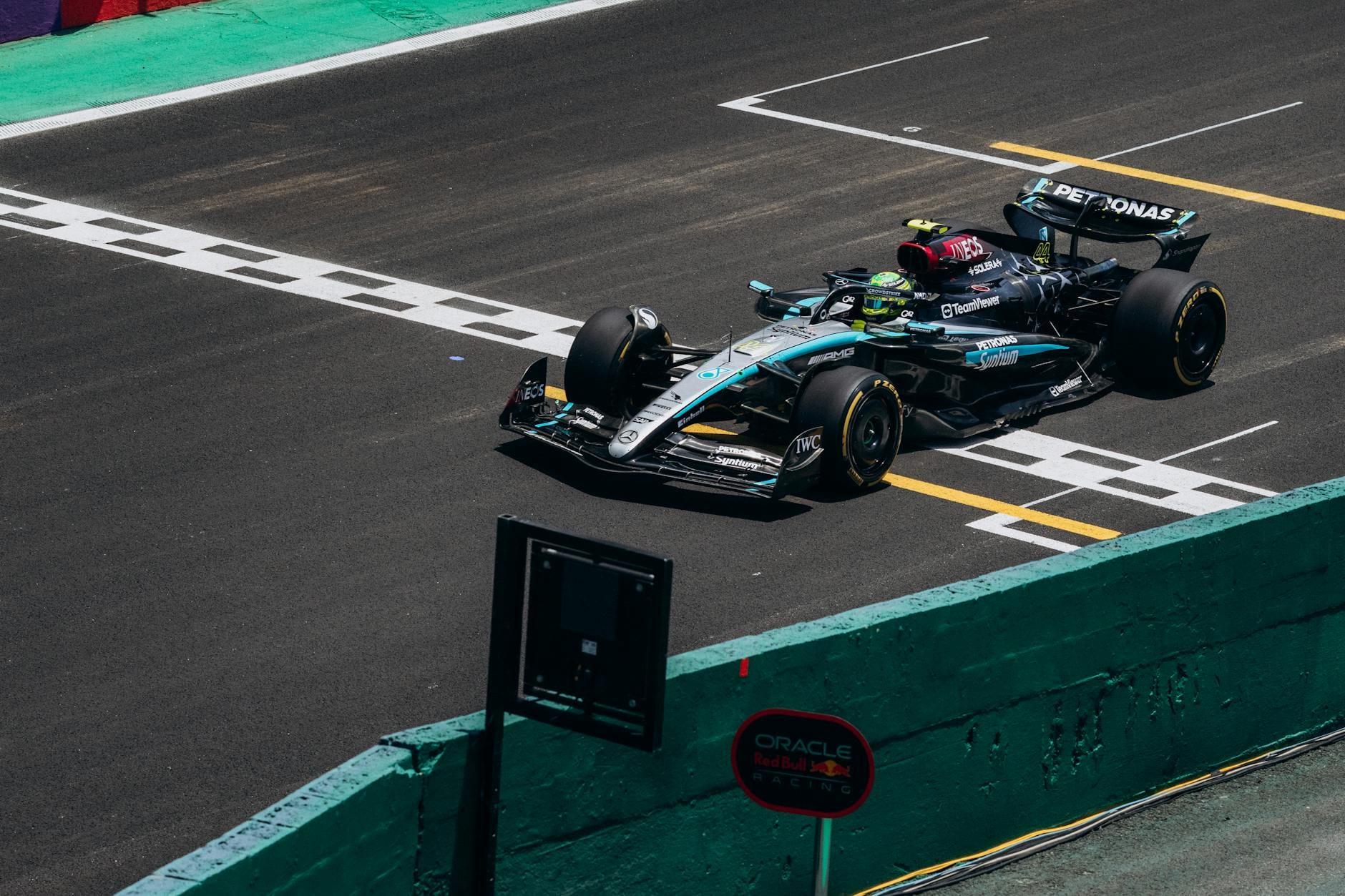 Formula 1 Grand Prix hero