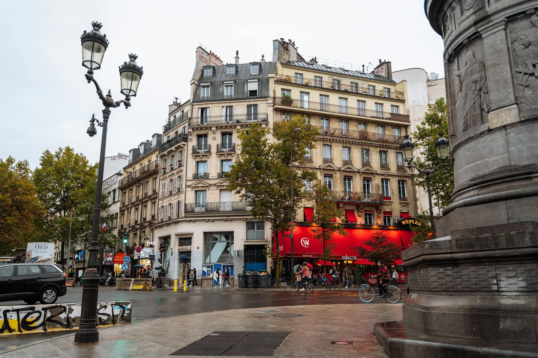 Paris hero