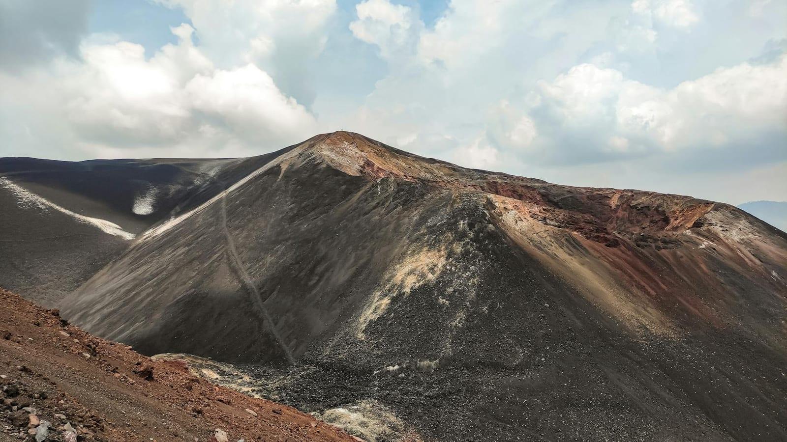 Volcano-board down Cerro Negro, Nicaragua