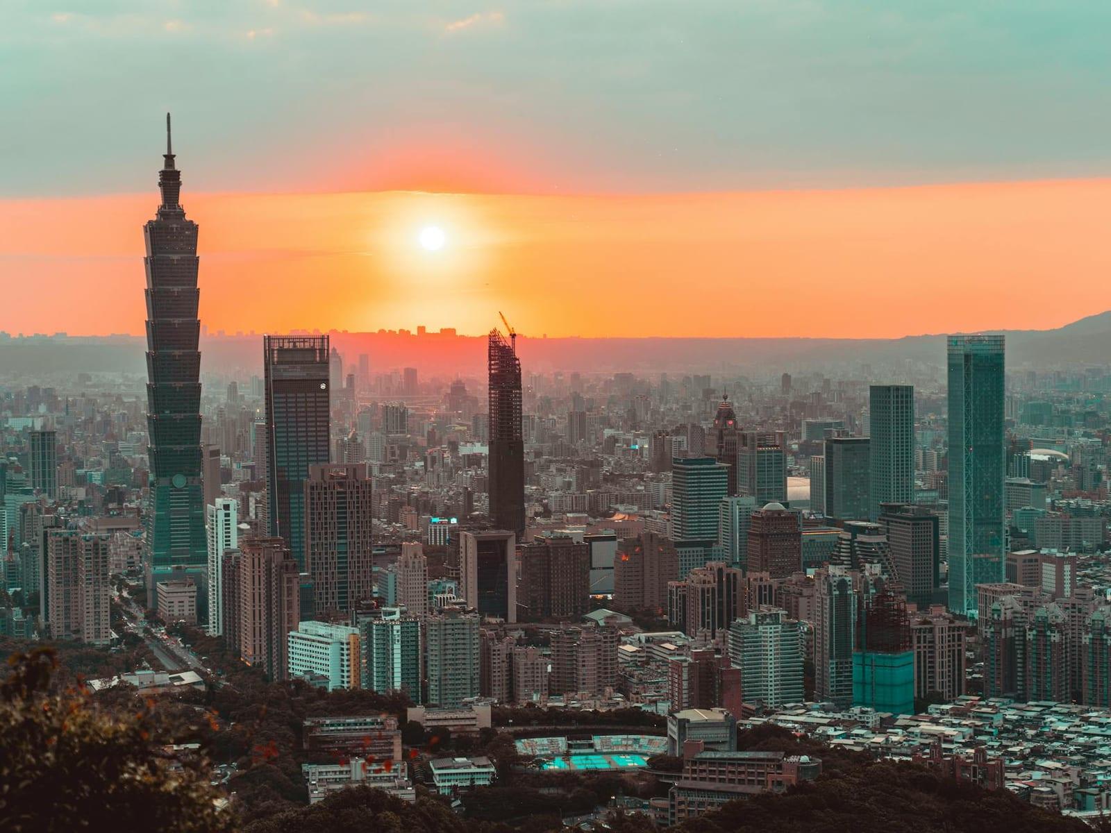 Taipei 101 at sunset, Taiwan