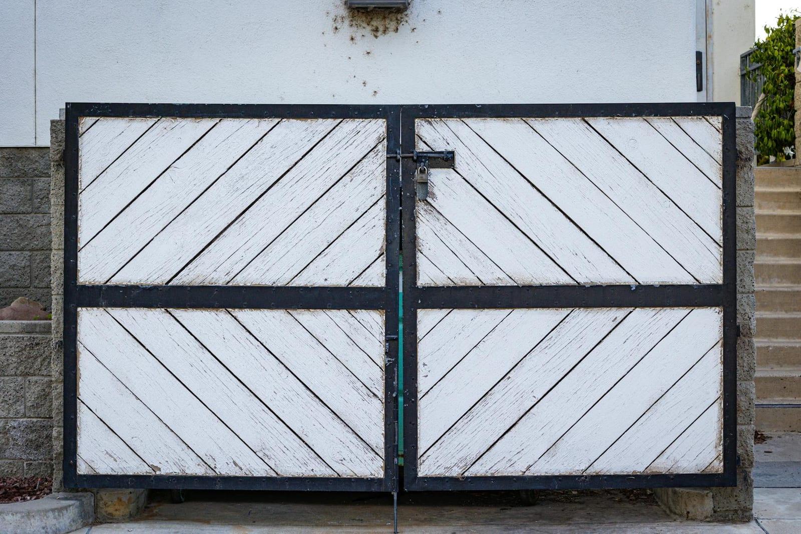 King’s Yard Gate, Sierra Leone