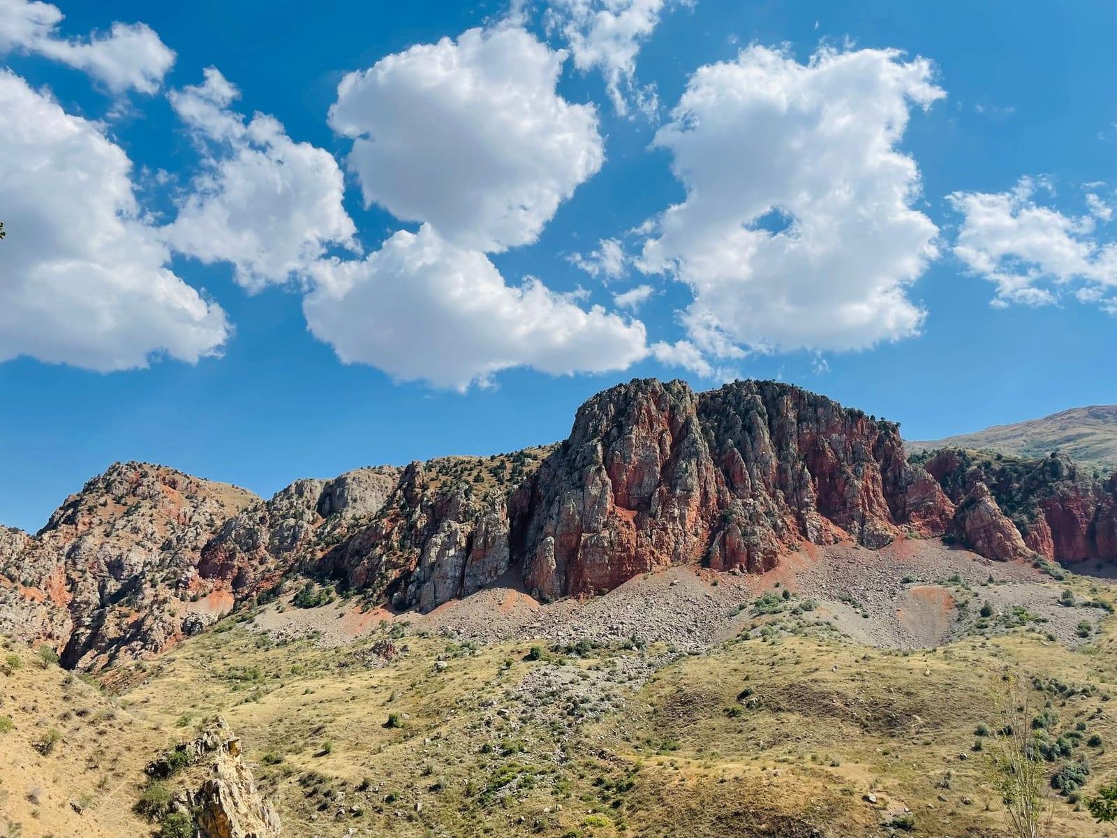 Zorats Karer, Armenia