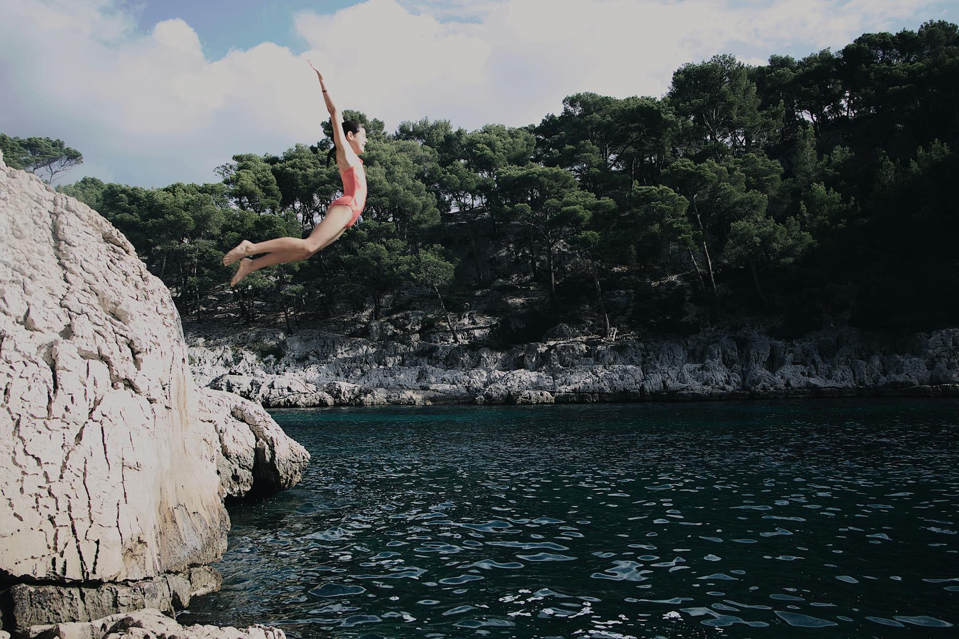 Cliff Jump hero