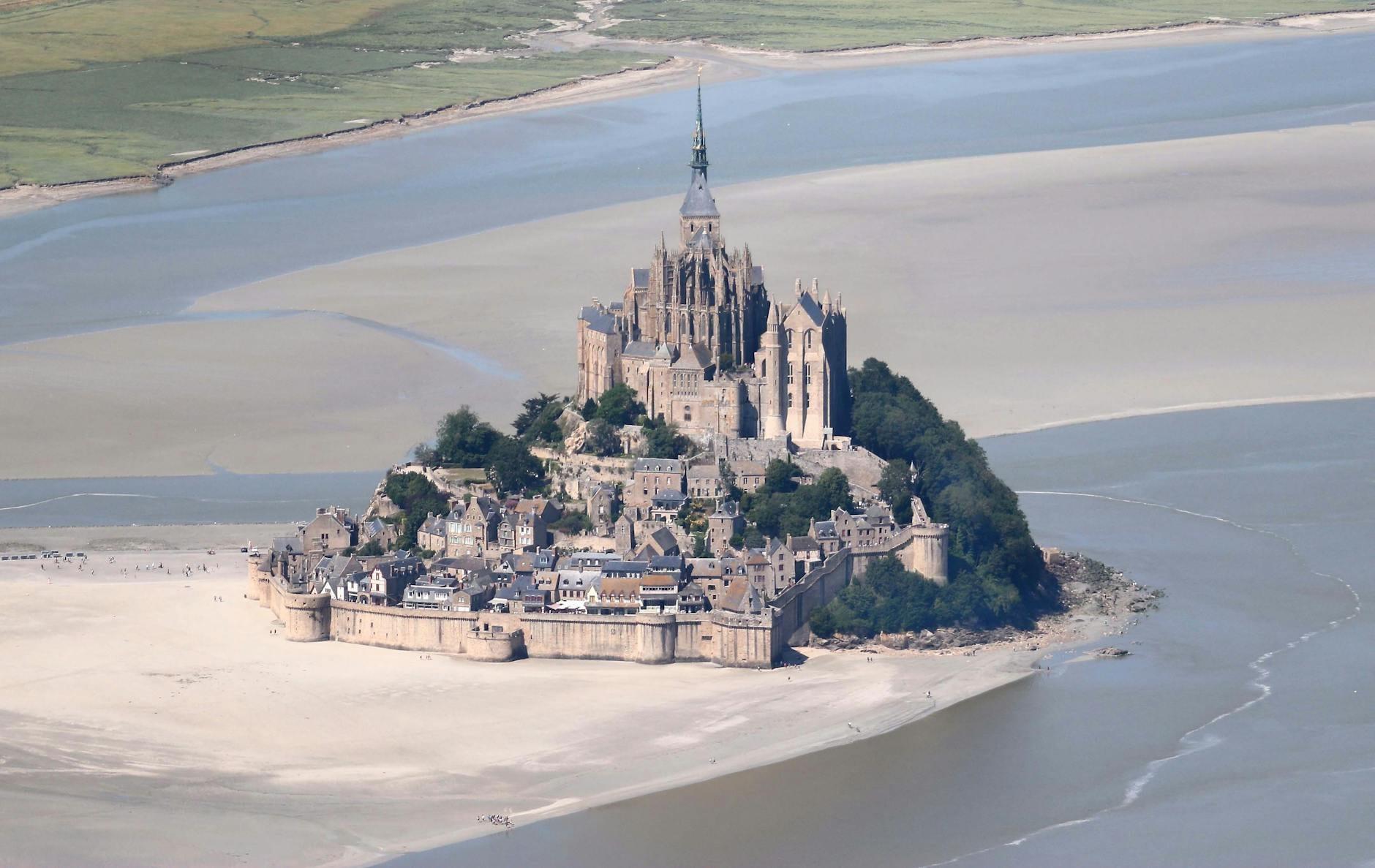 Mont St-Michel hero