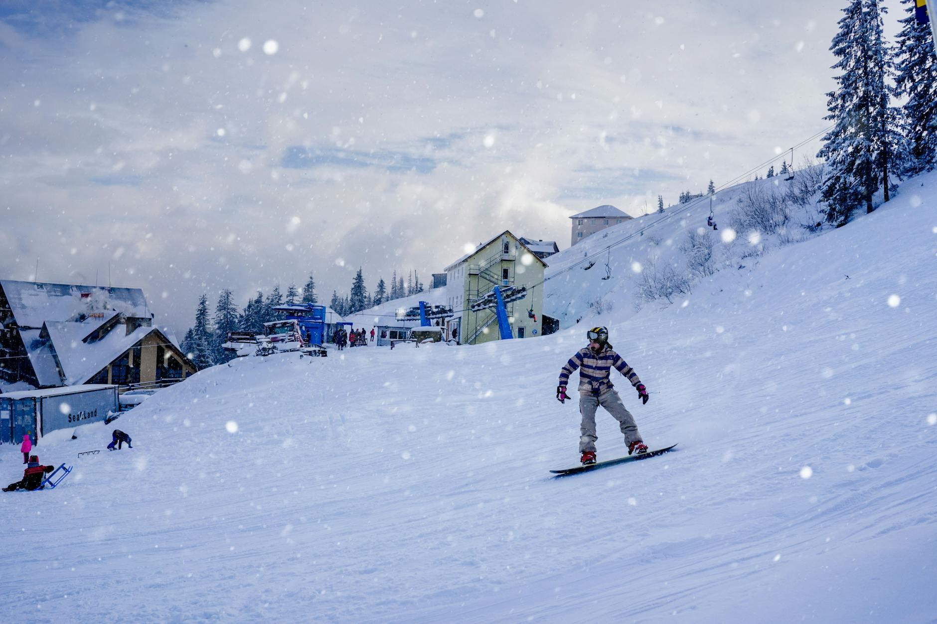 Snowboard hero
