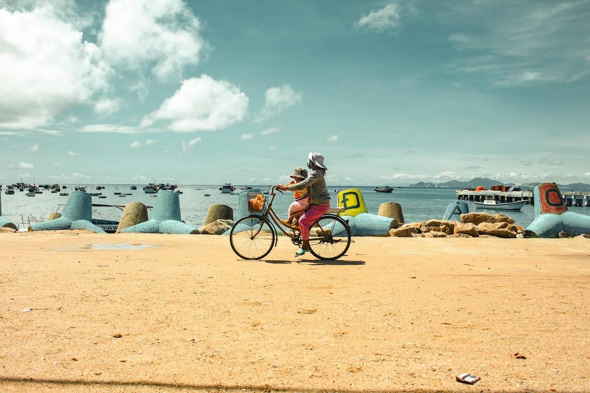 Vietnam coastline — Cycling
