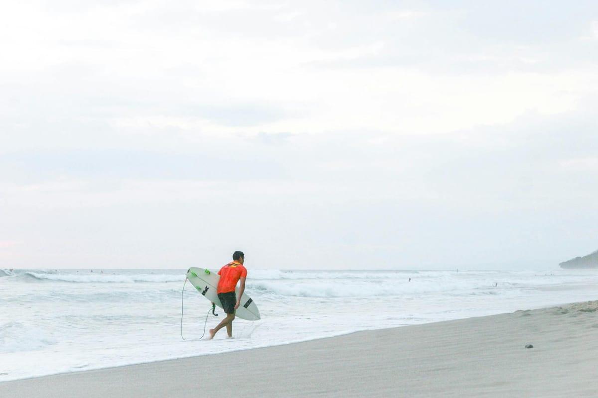 Costa Rica — Surfing